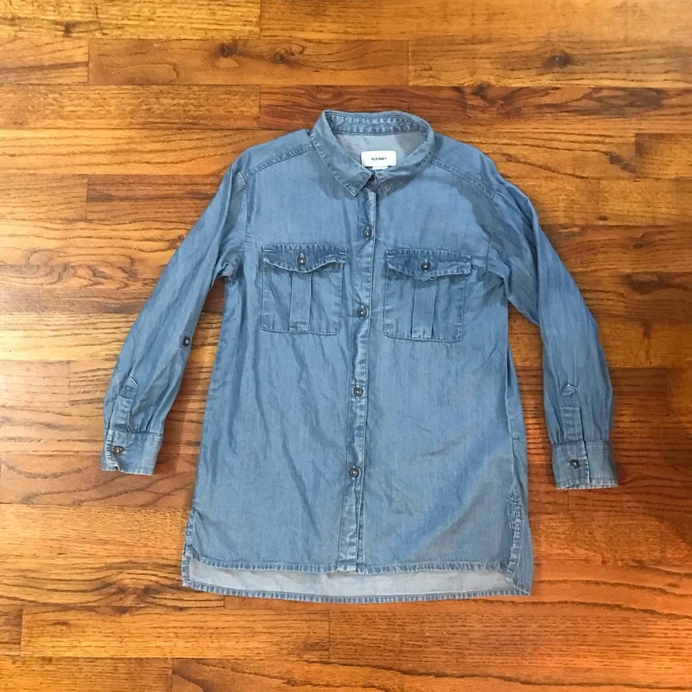 Old Navy Denim Blue Jean Button Down LS Shirt Girls 6 / 7 Small 2 Front Pockets